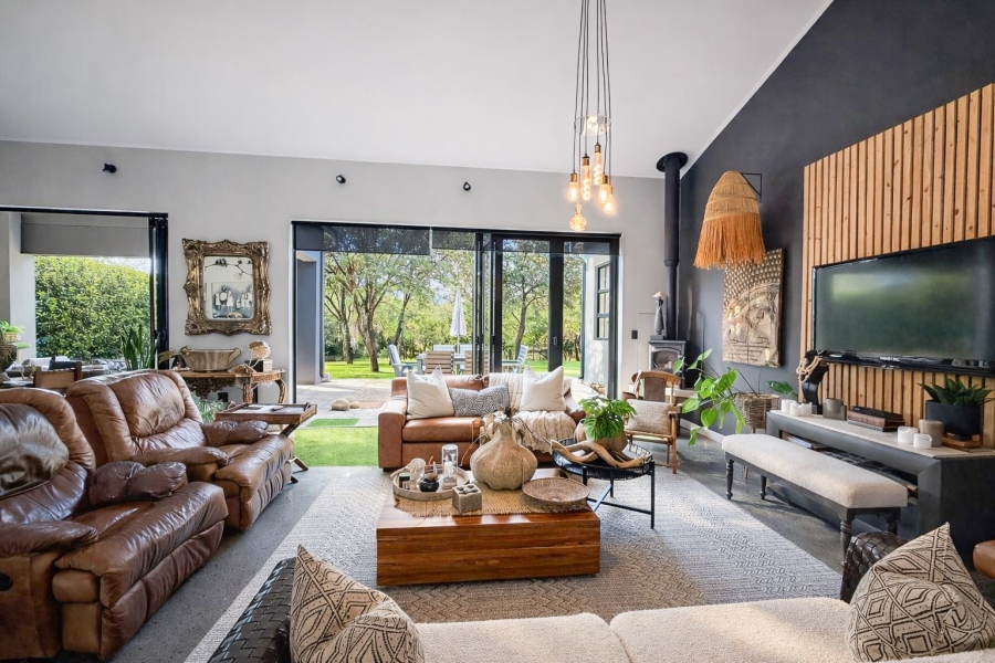 3 Bedroom Property for Sale in Meerhof North West